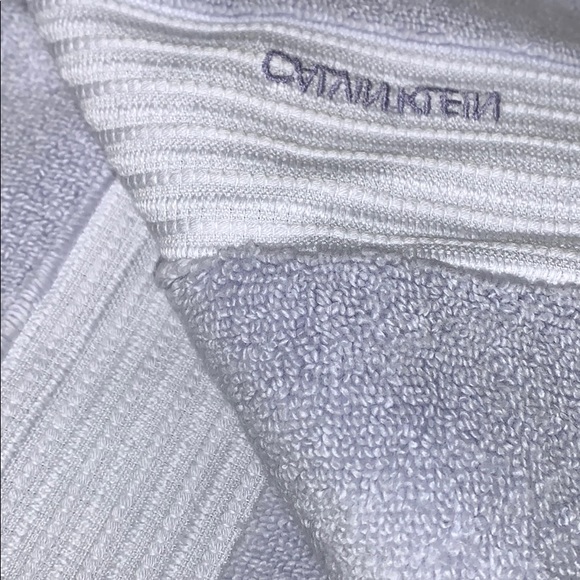 Calvin Klein 100% Cotton Luxurious Bath Towel - Picture 7 of 16